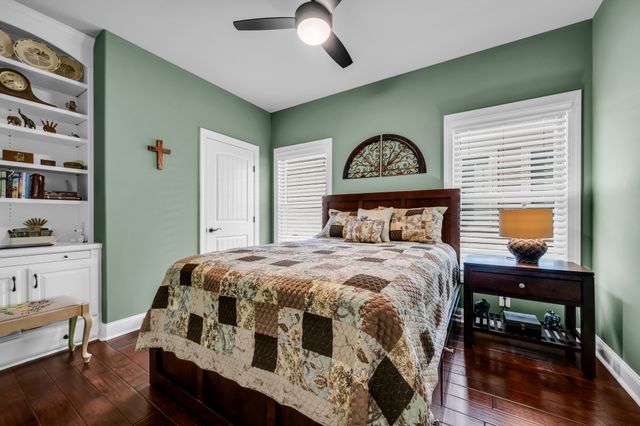 533 Summit View Cir, Clarksville, TN 37043