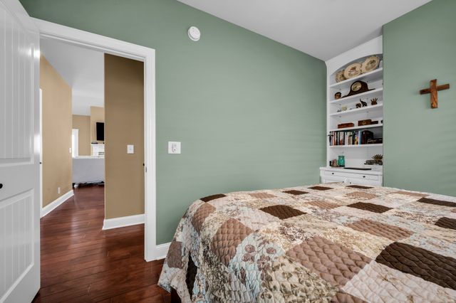 533 Summit View Cir, Clarksville, TN 37043