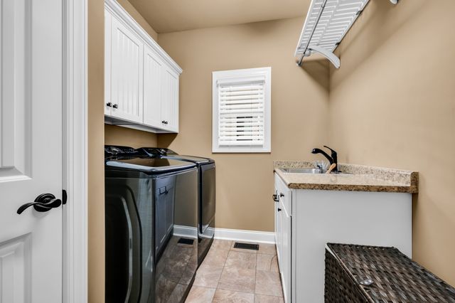 533 Summit View Cir, Clarksville, TN 37043