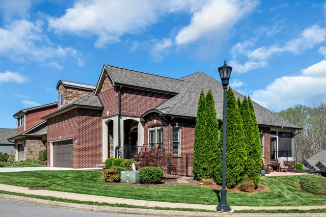 533 Summit View Cir, Clarksville, TN 37043