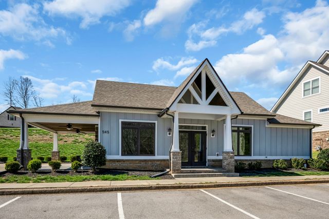 533 Summit View Cir, Clarksville, TN 37043