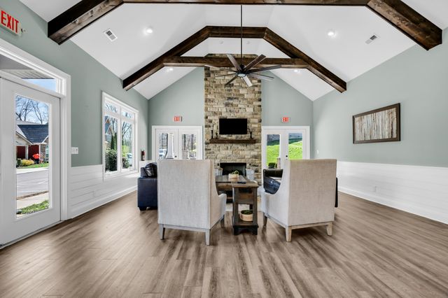 533 Summit View Cir, Clarksville, TN 37043