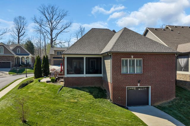 533 Summit View Cir, Clarksville, TN 37043