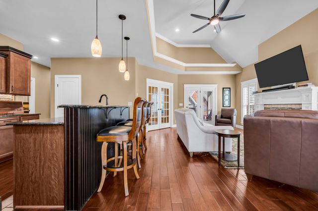 533 Summit View Cir, Clarksville, TN 37043