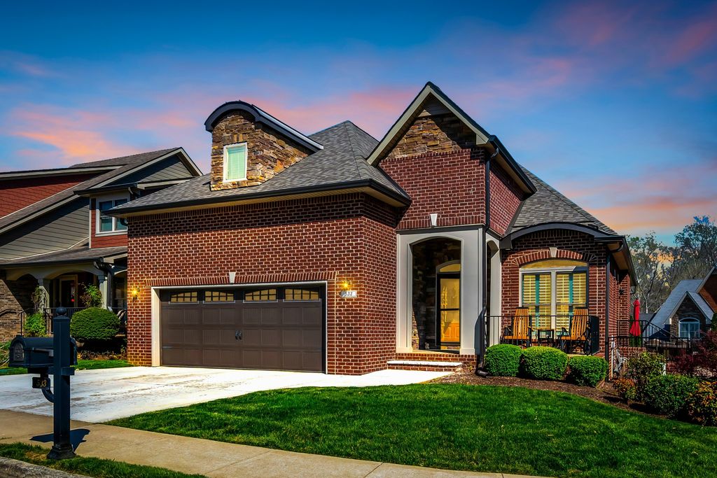 533 Summit View Cir, Clarksville, TN 37043