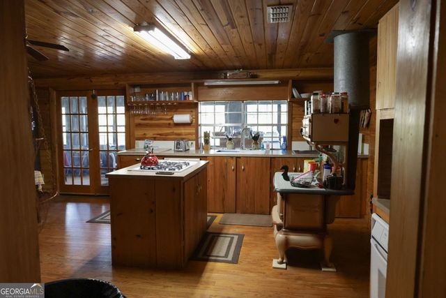 26 Capt Hanks Road, Woodbine, GA 31569
