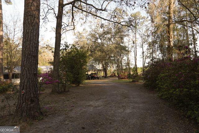 26 Capt Hanks Road, Woodbine, GA 31569