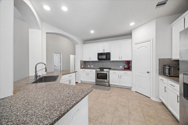 22400 Pineridge Drive, Porter, TX 77365