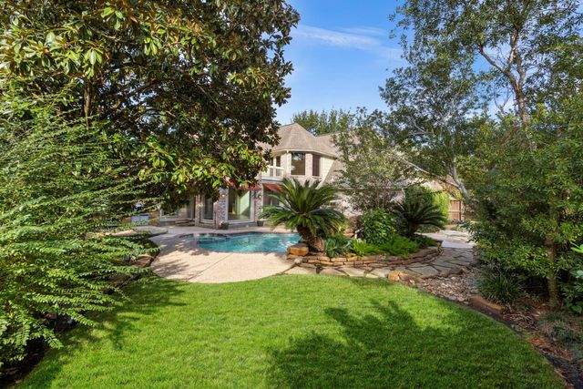 49 Rolling Links Court, Spring, TX 77380