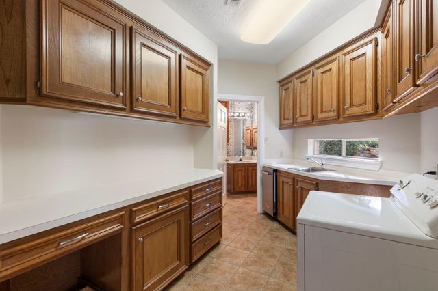 49 Rolling Links Court, Spring, TX 77380