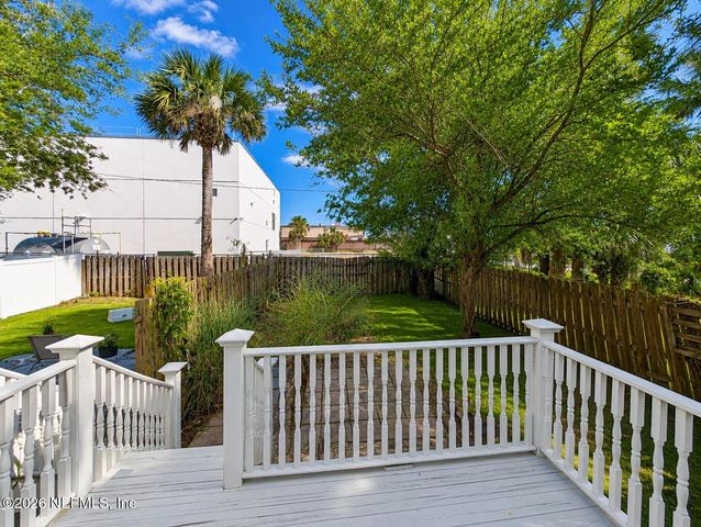 411 3RD Avenue S B, Jacksonville Beach, FL 32250