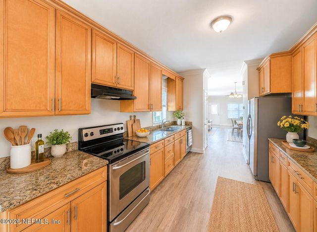 411 3RD Avenue S B, Jacksonville Beach, FL 32250