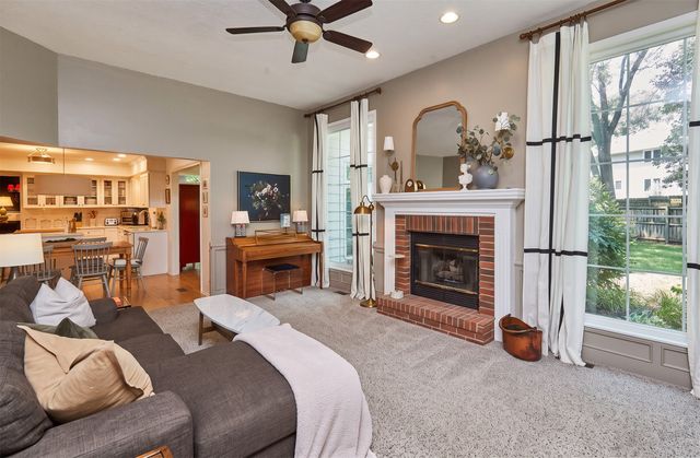 926 57th Street, West Des Moines, IA 50266
