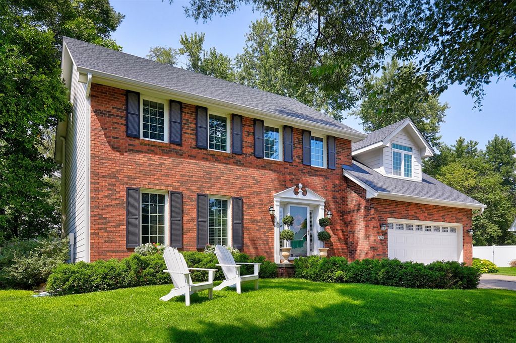 926 57th Street, West Des Moines, IA 50266