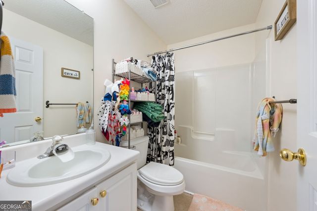 205 Courtyard Lane, Newnan, GA 30265