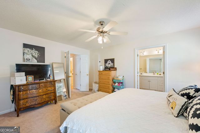 205 Courtyard Lane, Newnan, GA 30265
