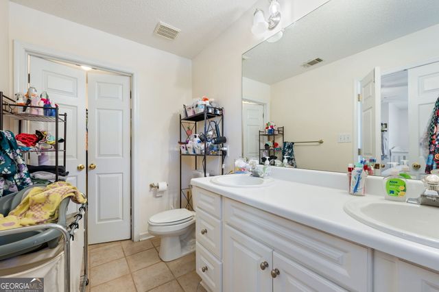 205 Courtyard Lane, Newnan, GA 30265