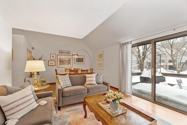 262 Brown Bear Crossing 262, Acton, MA 01720