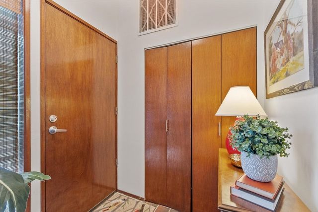 262 Brown Bear Crossing 262, Acton, MA 01720