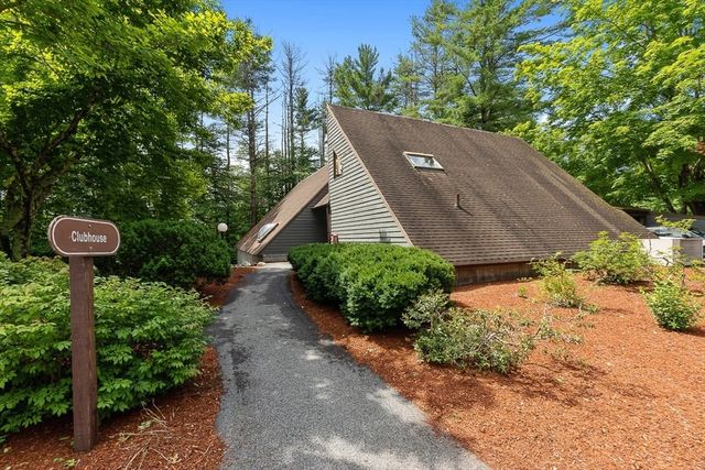 262 Brown Bear Crossing 262, Acton, MA 01720