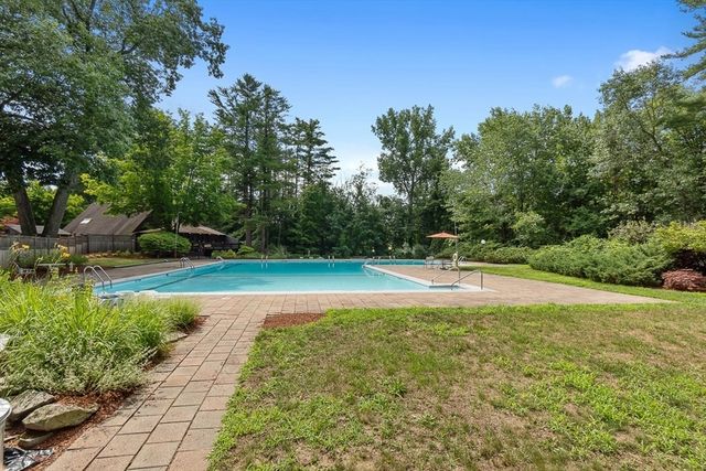 262 Brown Bear Crossing 262, Acton, MA 01720