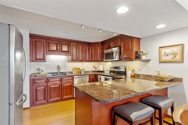 262 Brown Bear Crossing 262, Acton, MA 01720