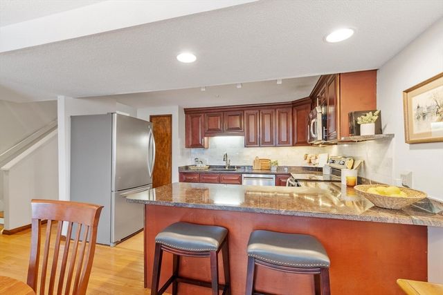 262 Brown Bear Crossing 262, Acton, MA 01720