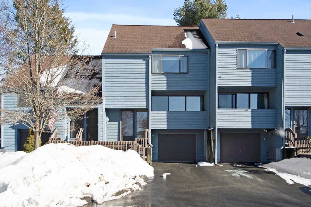 262 Brown Bear Crossing 262, Acton, MA 01720