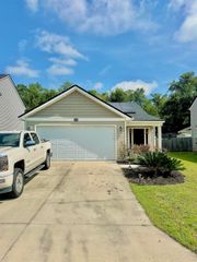 6294 Rivers Landing Court, Tallahassee, FL 32303
