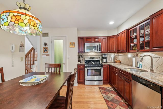 164 N Route 303 2, Congers, NY 10920