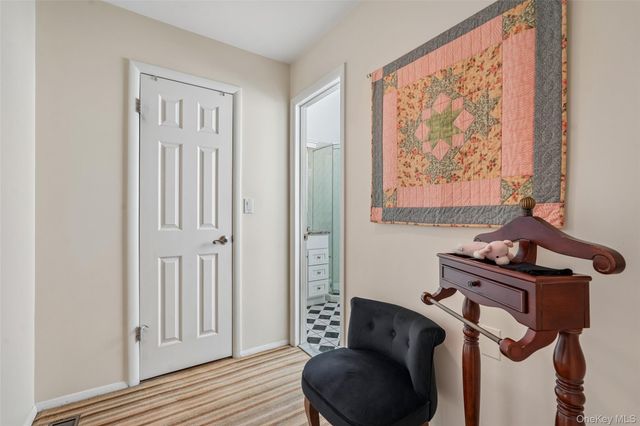 164 N Route 303 2, Congers, NY 10920