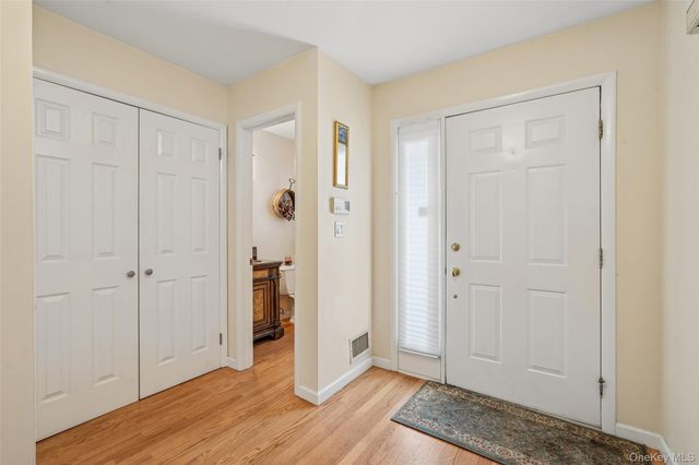 164 N Route 303 2, Congers, NY 10920