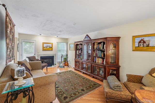 164 N Route 303 2, Congers, NY 10920