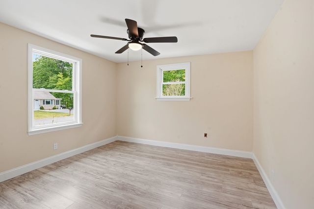 20 Orchard Terrace, Salem, NH 03079