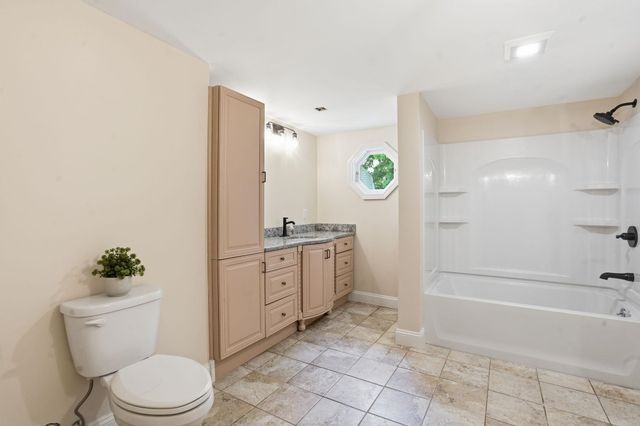 20 Orchard Terrace, Salem, NH 03079