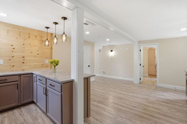 20 Orchard Terrace, Salem, NH 03079