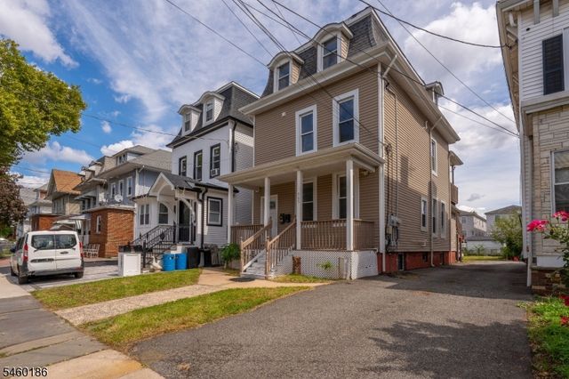 565 Madison Ave, Elizabeth City, NJ 07201