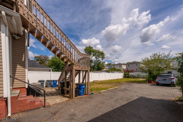 565 Madison Ave, Elizabeth City, NJ 07201