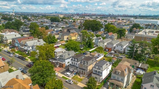 565 Madison Ave, Elizabeth City, NJ 07201