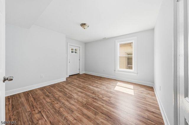 565 Madison Ave, Elizabeth City, NJ 07201