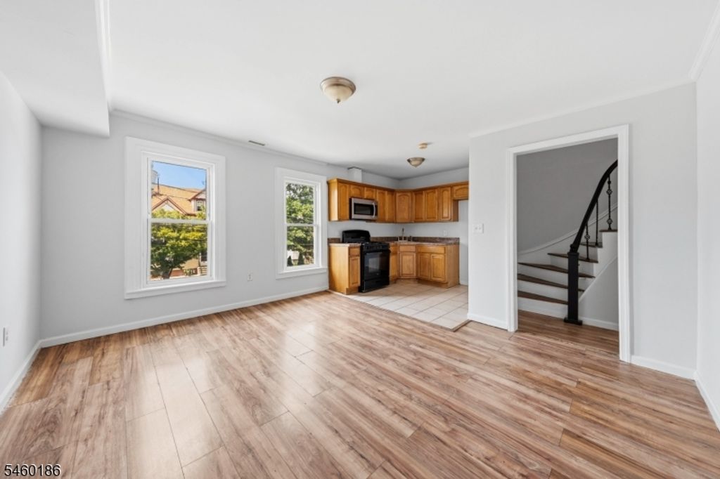 565 Madison Ave, Elizabeth City, NJ 07201 — photo 4