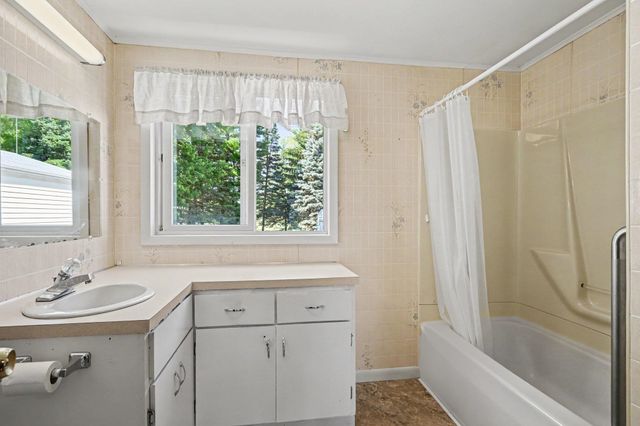 2605 25th Street, Bay City, MI 48708