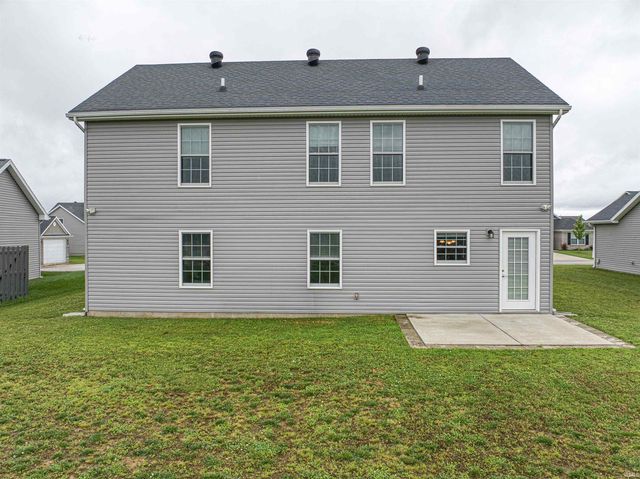 8150 Edenton Drive, Evansville, IN 47715