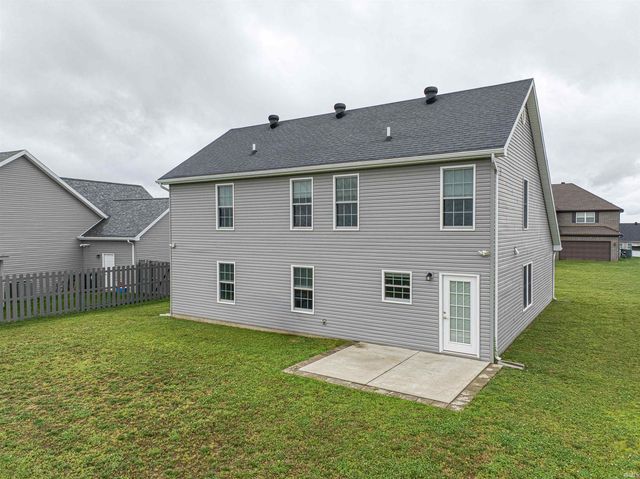 8150 Edenton Drive, Evansville, IN 47715