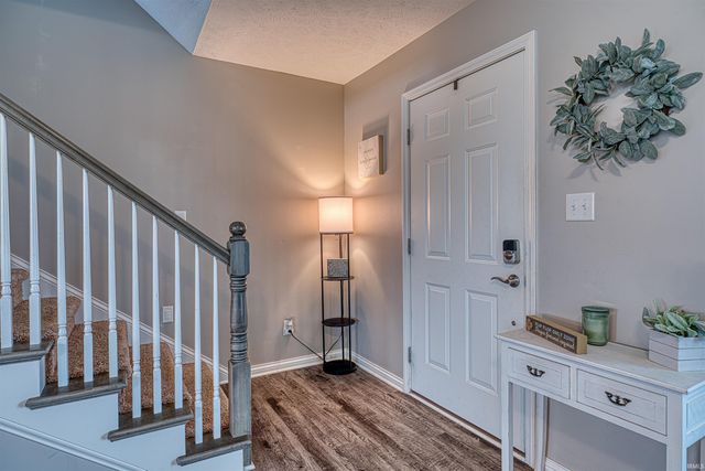8150 Edenton Drive, Evansville, IN 47715