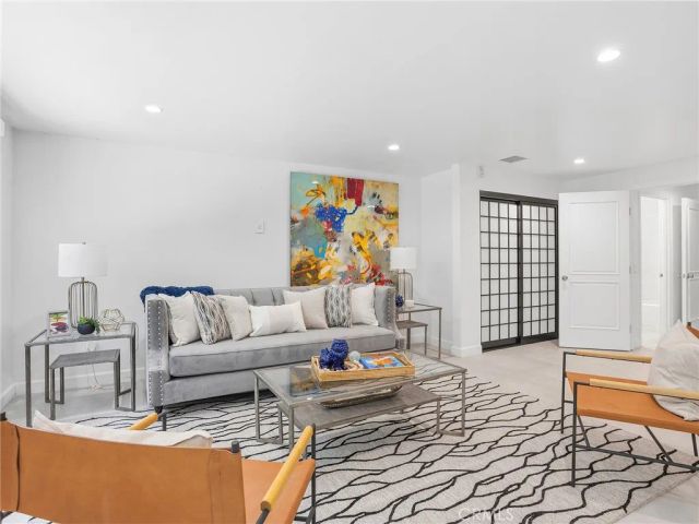 7580 McGroarty Terrace, Tujunga, CA 91042