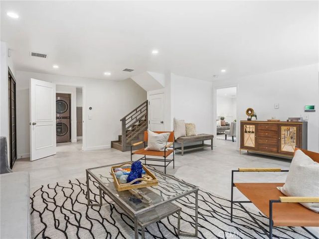 7580 McGroarty Terrace, Tujunga, CA 91042