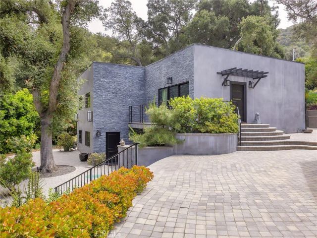 7580 McGroarty Terrace, Tujunga, CA 91042