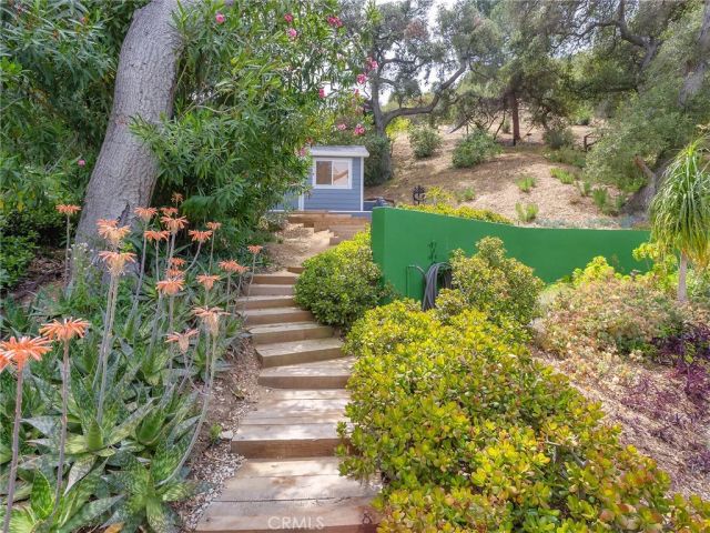7580 McGroarty Terrace, Tujunga, CA 91042