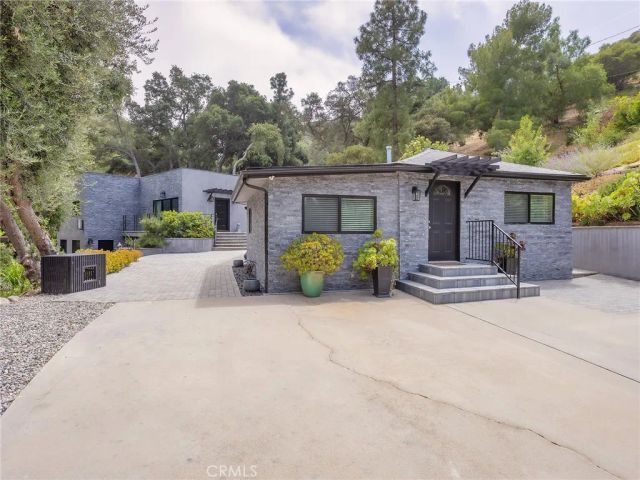7580 McGroarty Terrace, Tujunga, CA 91042